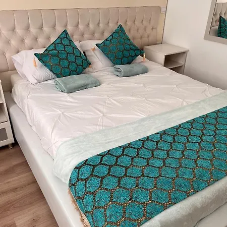Venice Apartment, Calis Apartmán