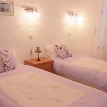 Venice Apartment, Calis